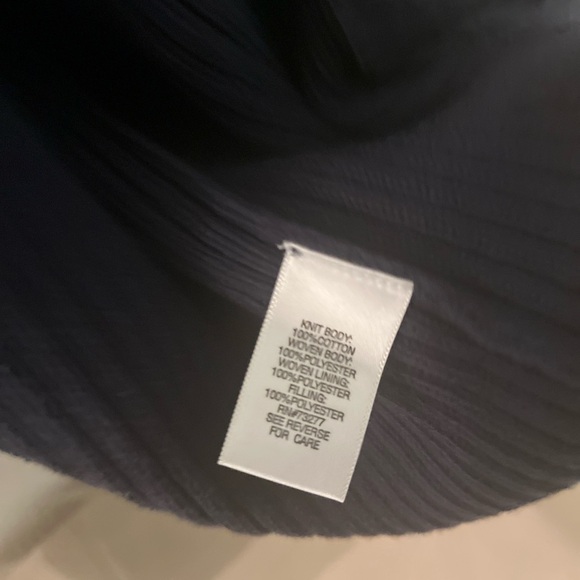 Croft & Barrow Navy Blue  Zipped Sweater with  Puffer Sleeves - Picture 9 of 15